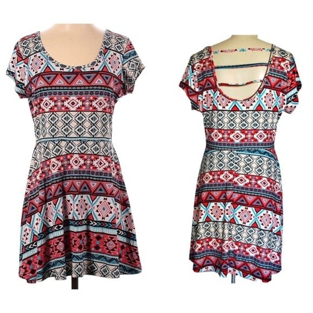 Bobbie Brooks super soft tribal print ladder back dress size medium